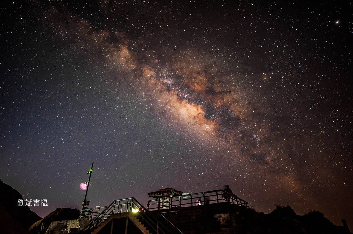 合歡山上可以看到豐富的星象(圖片來源：清境永續發展協會)