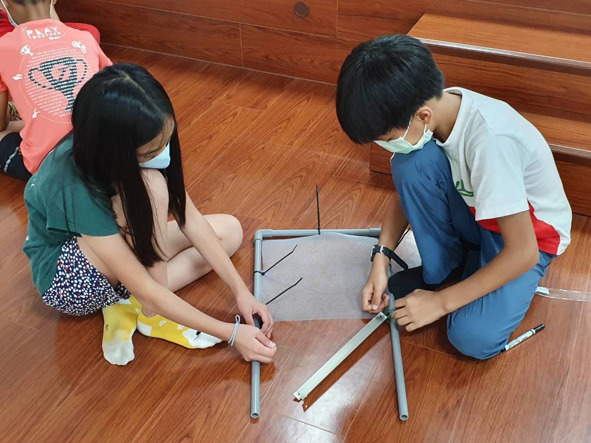 湖山國小學生自製捕霧網