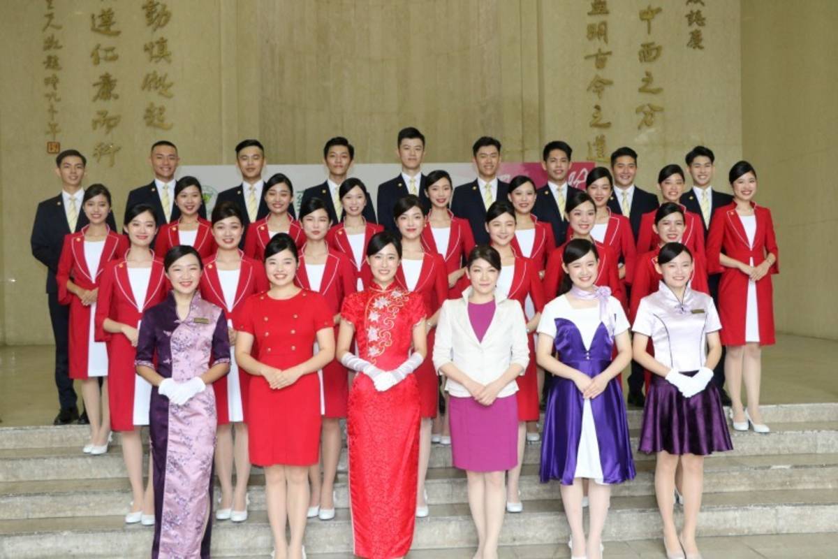 中國醫藥大學國慶禮賓接待「紫薔薇親善大使」精彩亮相