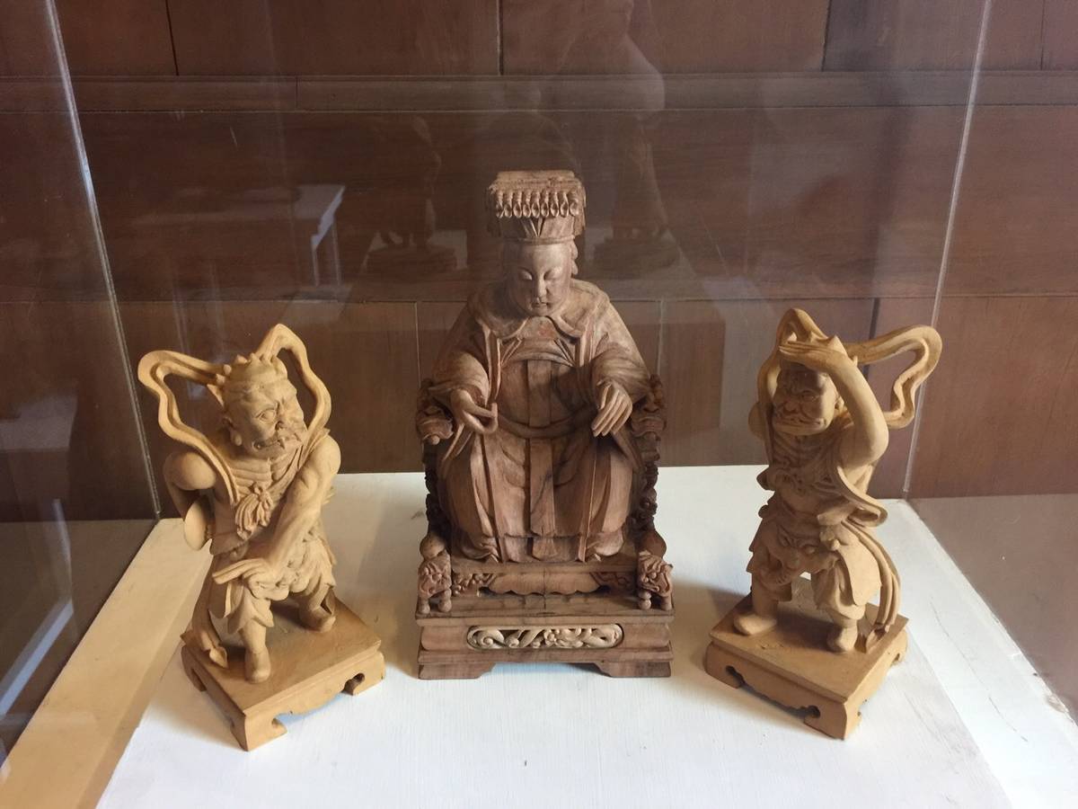 小西天神像雕刻 吳清波、吳翔宇父子聯展的展出作品   (照片:彰化縣文化局)