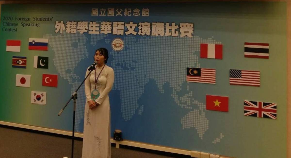 來自越南的黎氏紅簪以「臺灣人請聽我說」為題，期望更多人知道越南的優點與文化