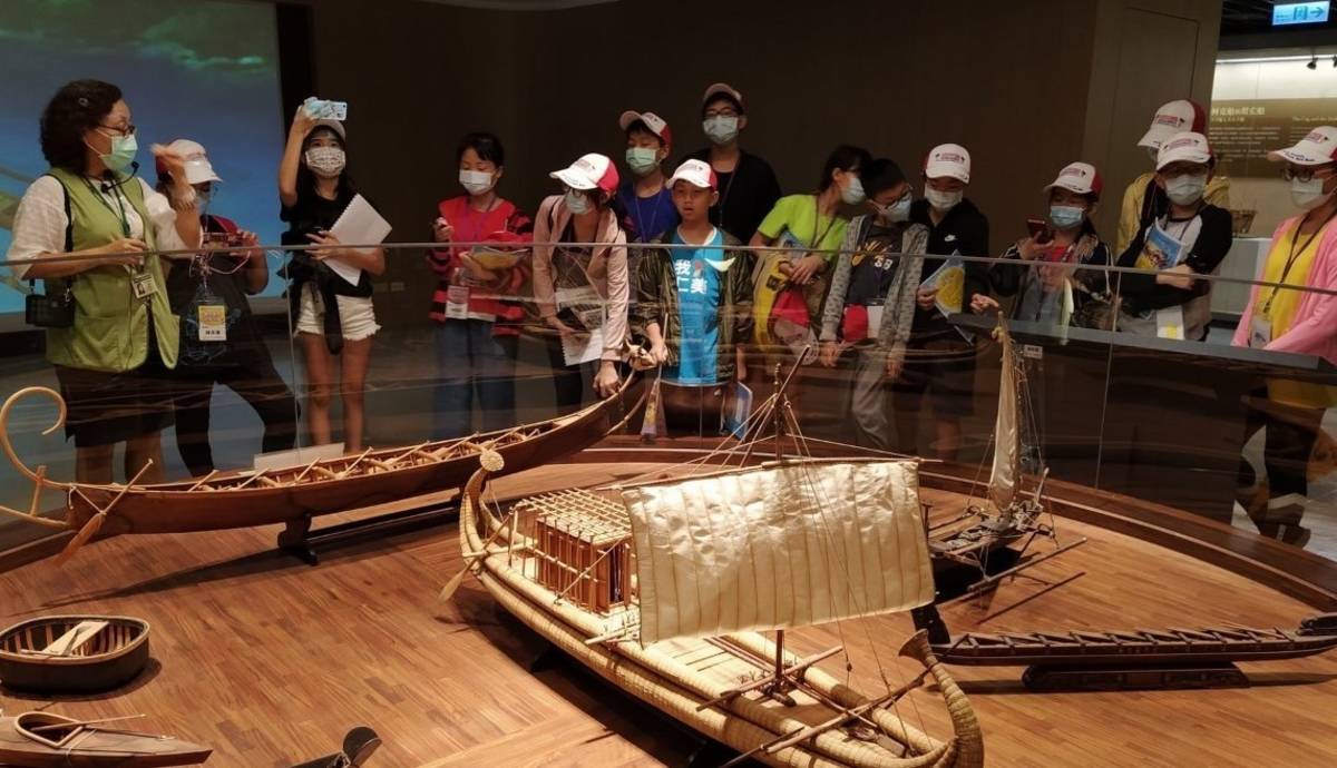 學生參觀長榮海事博物館（圖片來源：臺中市教育局）