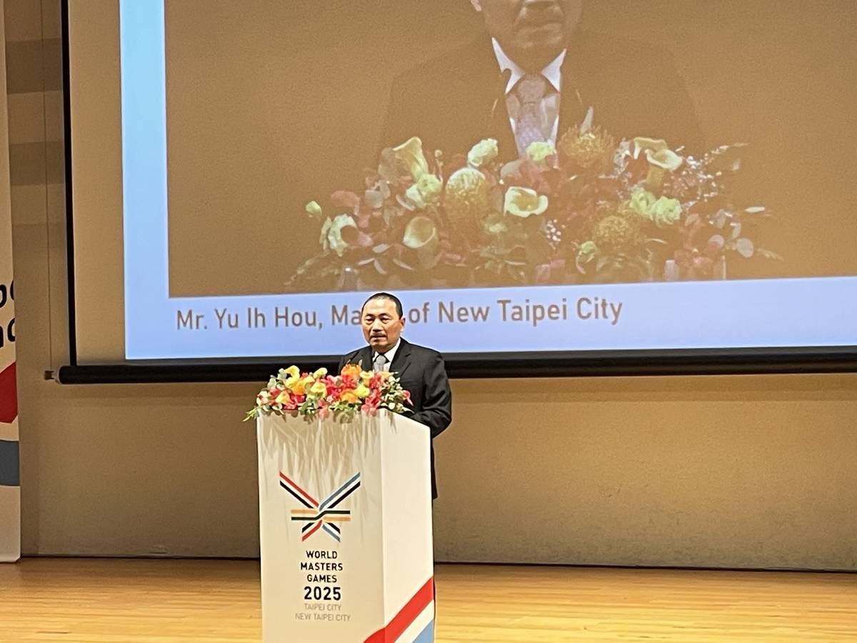 新北市長侯友宜致詞。