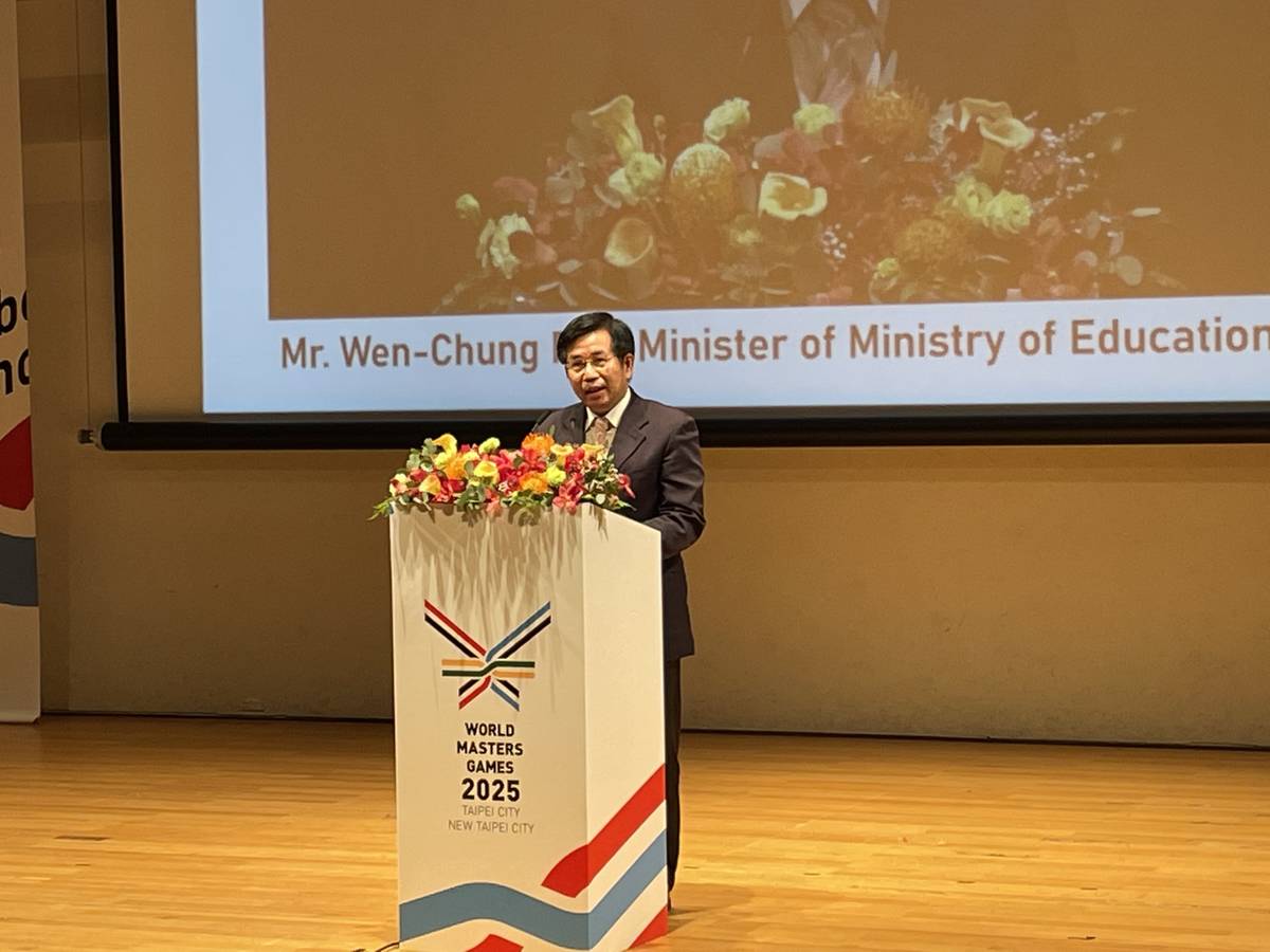 教育部長潘文忠致詞。