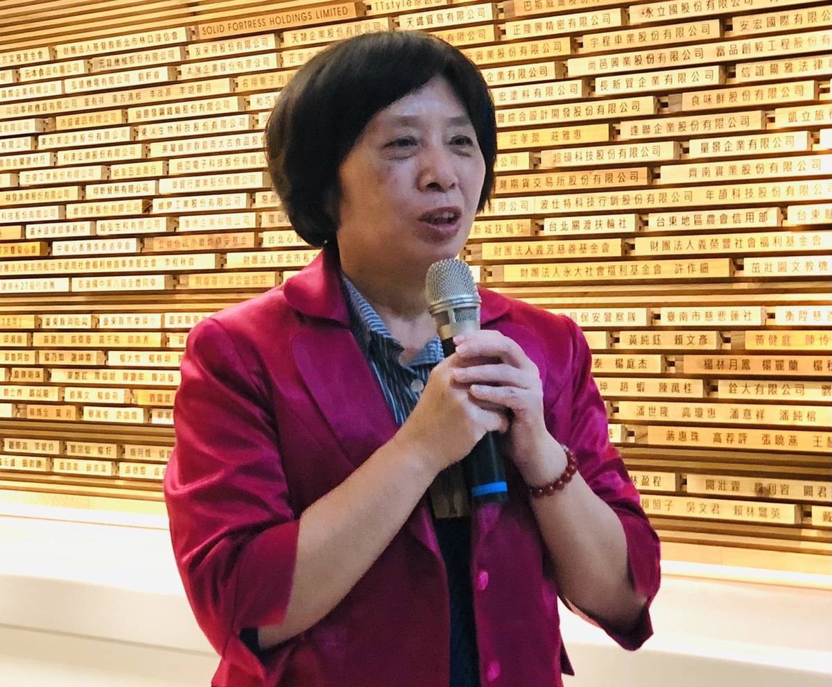 公東高工校長黃淑英在致詞時，感謝公東能有機會參與這項美好的事，讓學生從中學習感恩。