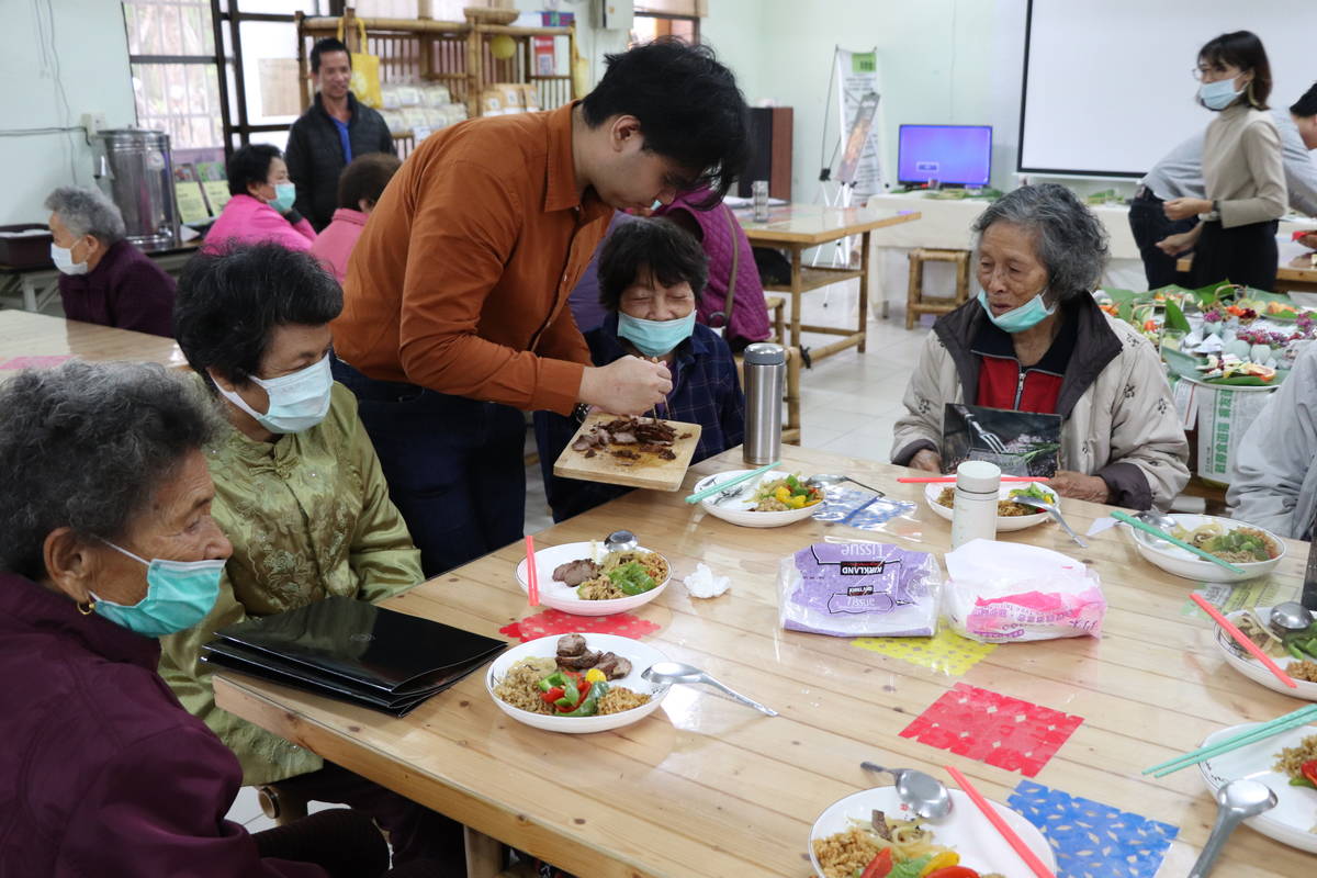 成大文化創意城市課程 帶領國際生前往左鎮共享食之饗宴