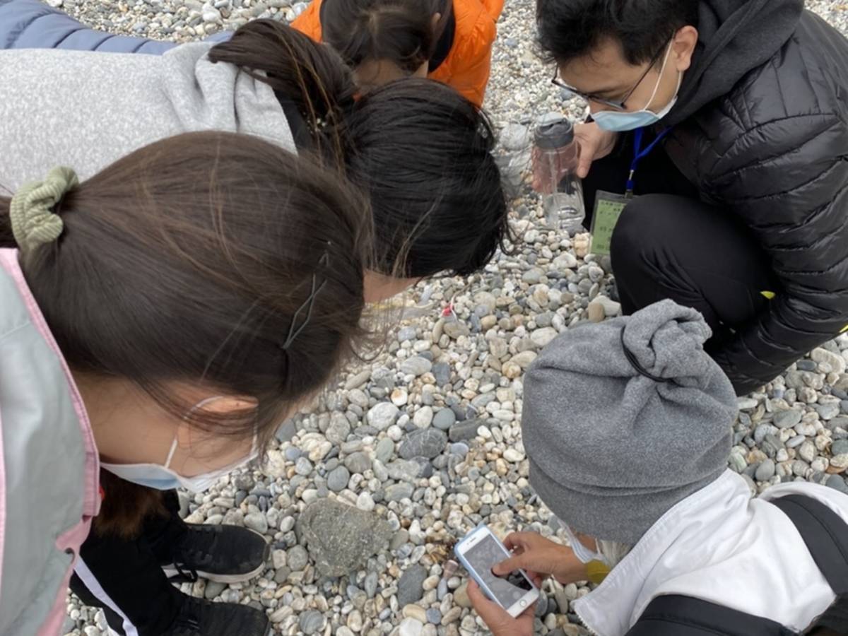 海岸岩石地形探索