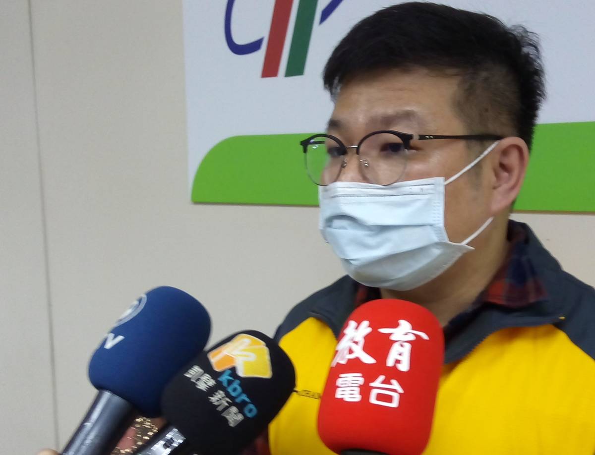 臺北市交通局大眾運輸科張元榜科長說明花季疏運措施