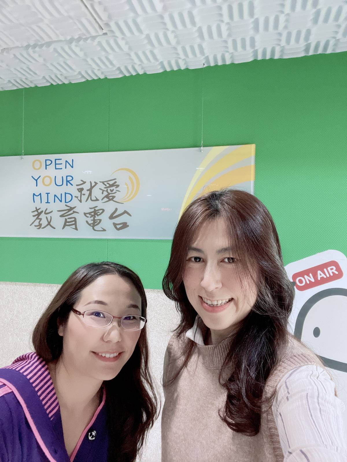 陳瑄珮老師(右)認為蝶古巴特能讓老物活化更能讓人靜心