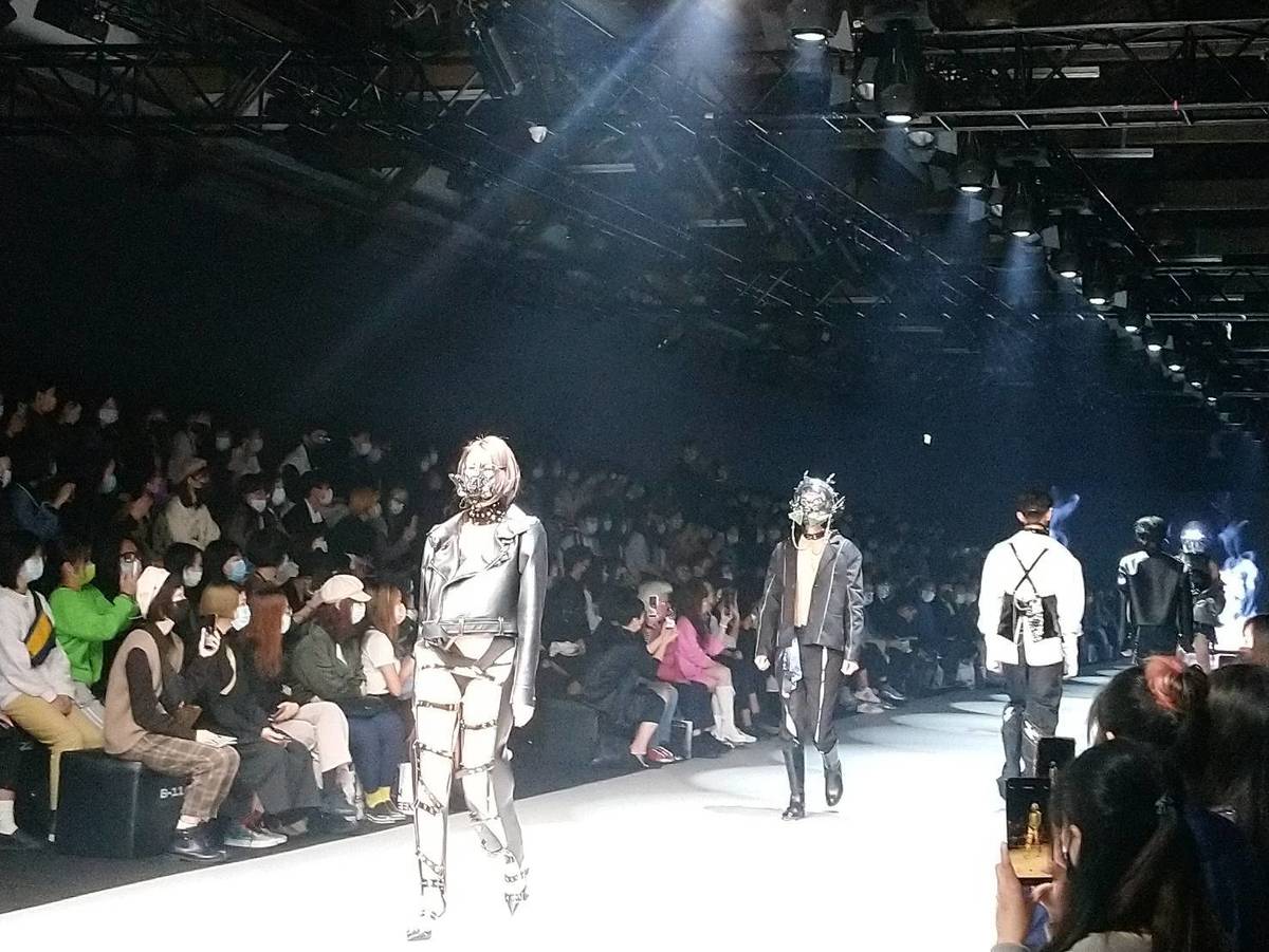 彷若「倫敦時裝週」臺灣學子設計驚豔「2021臺北時裝週」