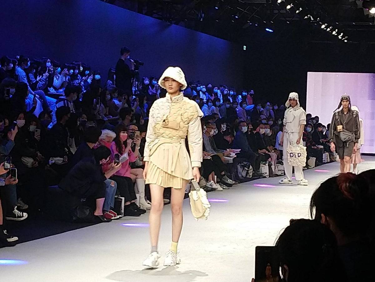彷若「倫敦時裝週」臺灣學子設計驚豔「2021臺北時裝週」
