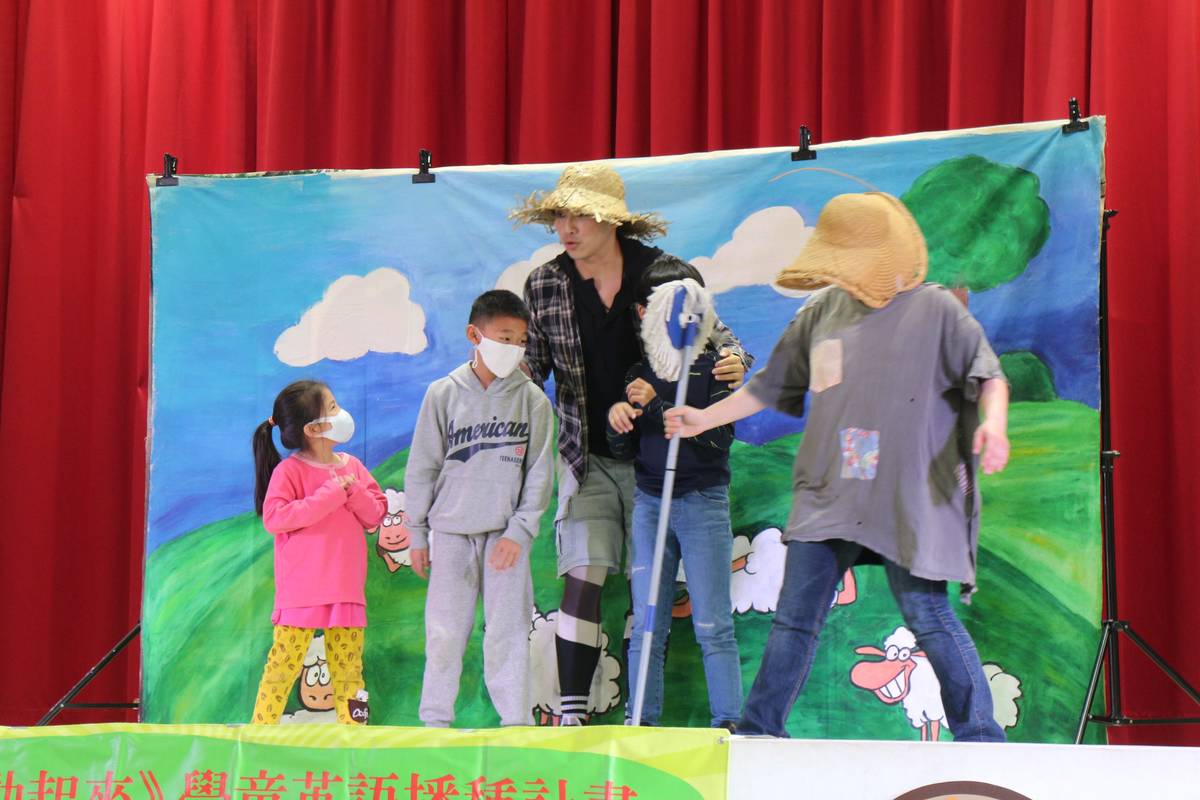 湖田實小同學參與戲劇演出