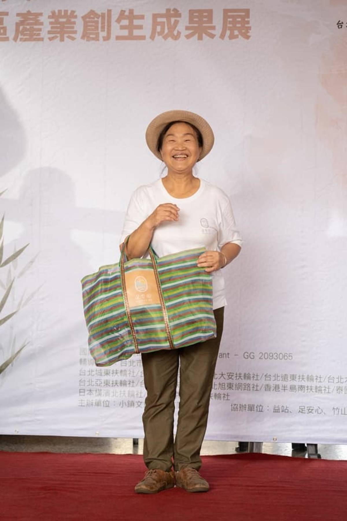  「加薦仔」裝菜  很受歡迎