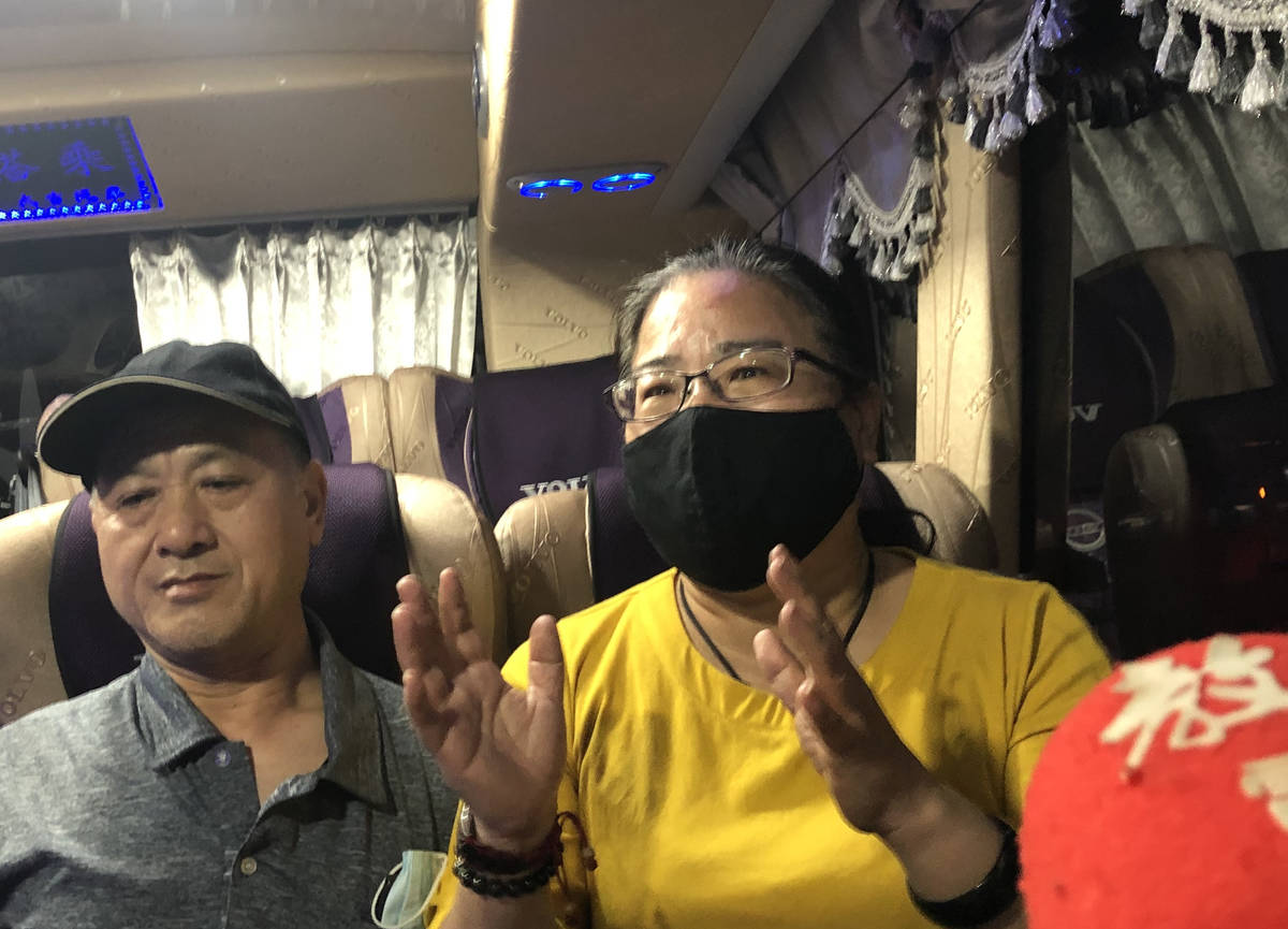 受傷民眾談起事發當時的狀況仍心有餘悸，不過，她對於大家互相協助脫困也非常感動。