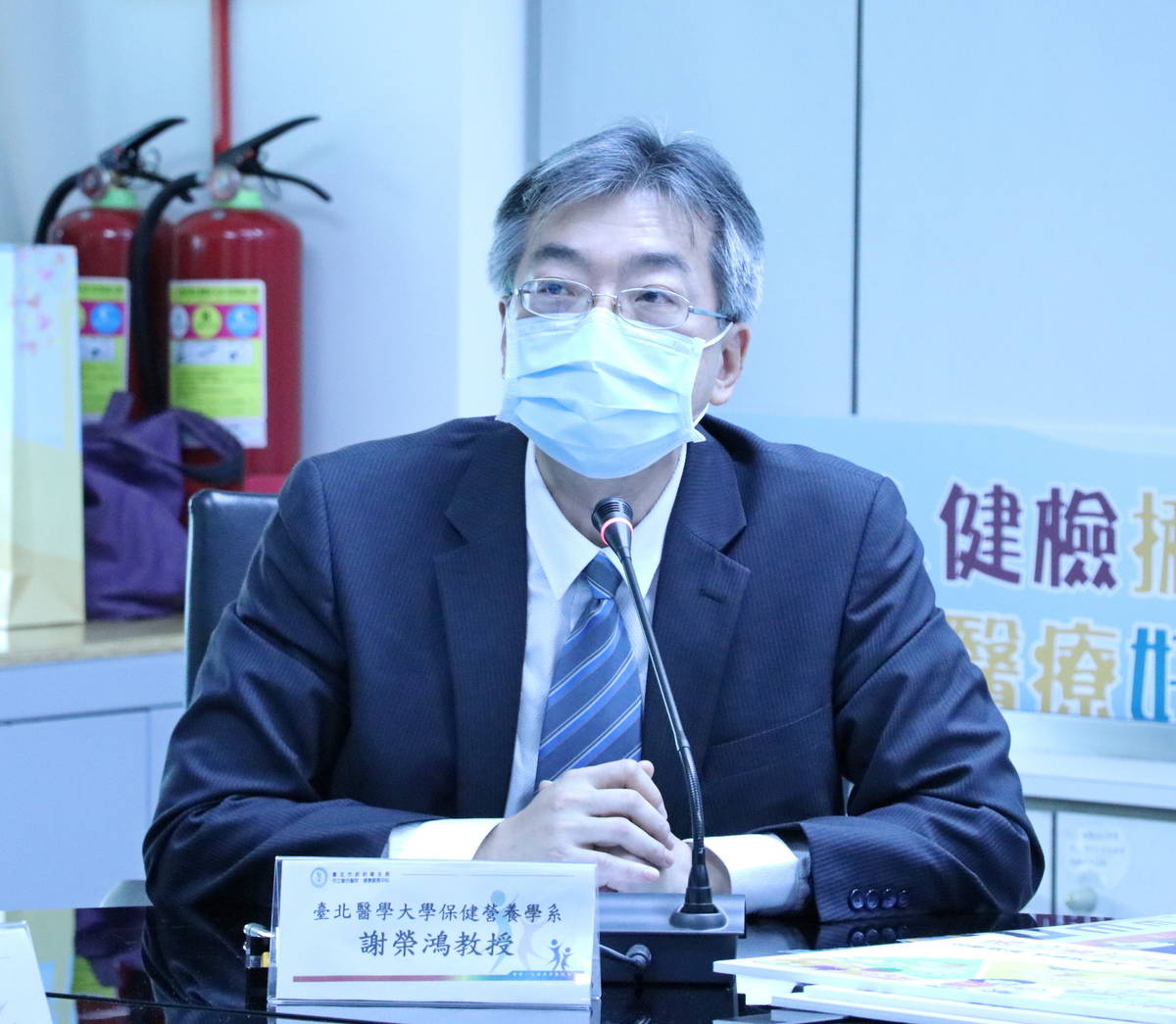 臺北醫學大學保健營養學系謝榮鴻教授提醒孕婦飲食要平衡攝取三大營養素，強化關鍵營養素