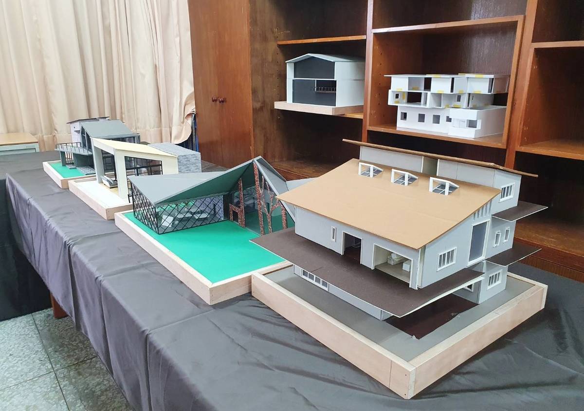 東專室設科學生發表作品涵括住宅類、商業空間類、休憩類等3大空間類型，延伸出各個獨具特色的空間形式。