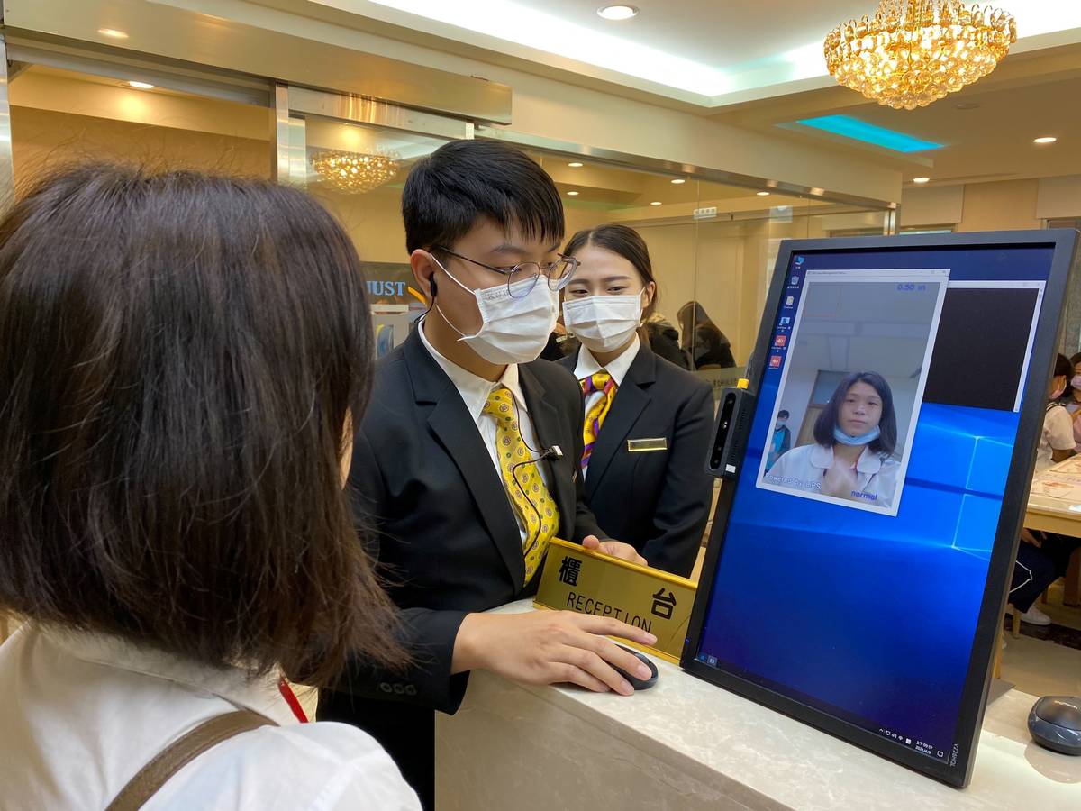 用人臉辨識系統建檔，可以更快速進入飯店入住。