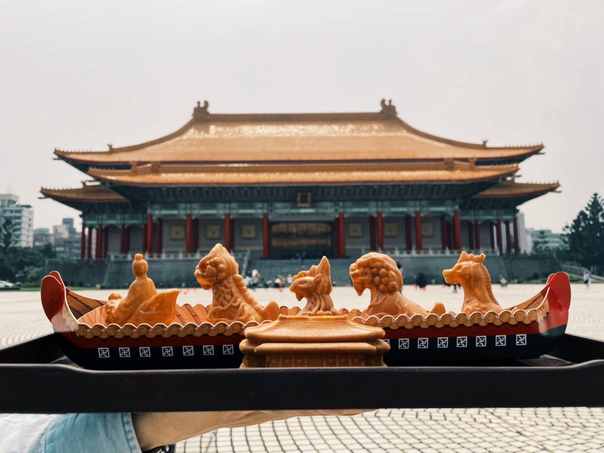 兩廳院攜手雞蛋糕品牌紅玉滿，開發出仙人走獸雞蛋糕