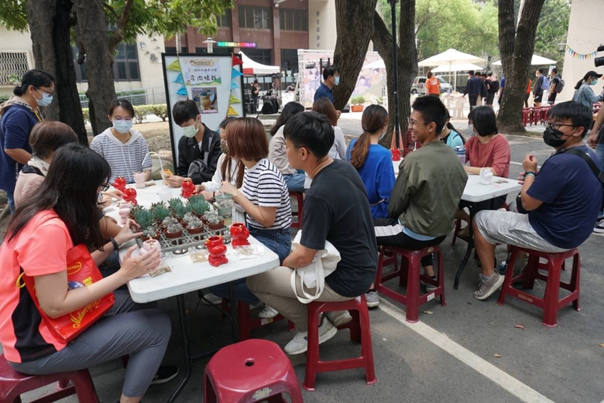 現場設有手作體驗活動（圖片來源：虎尾科技大學）