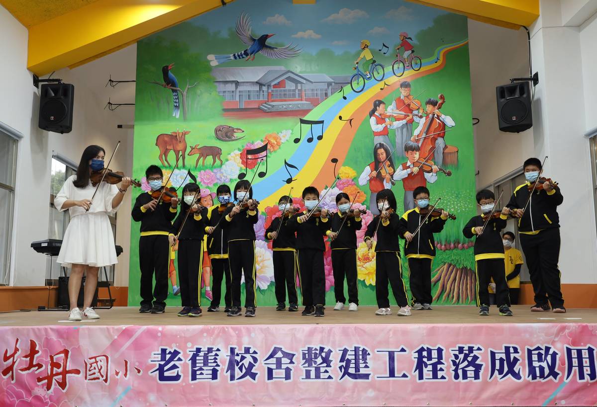 「牡丹弦琴樂團」精彩的演奏每每都是活動亮點。