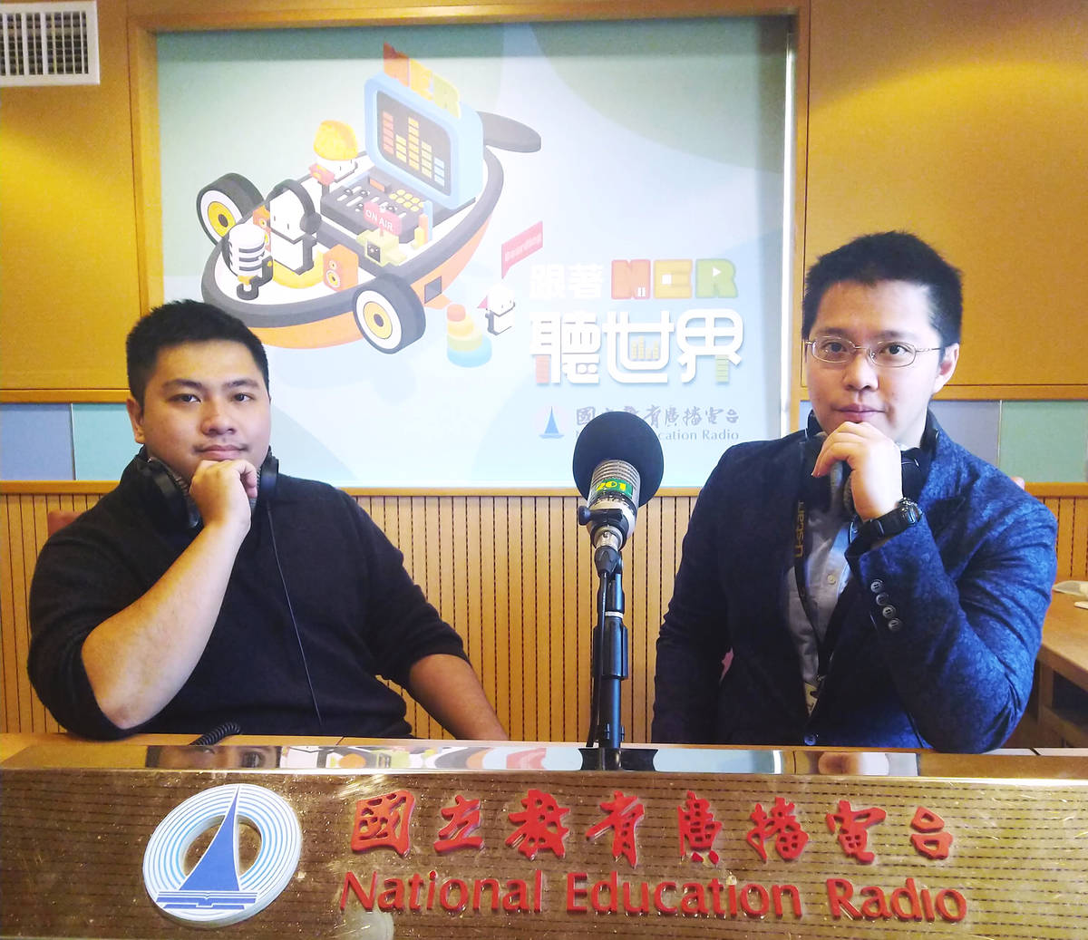 讓狂人飛執行長洪璿岳、主持人趙式隆