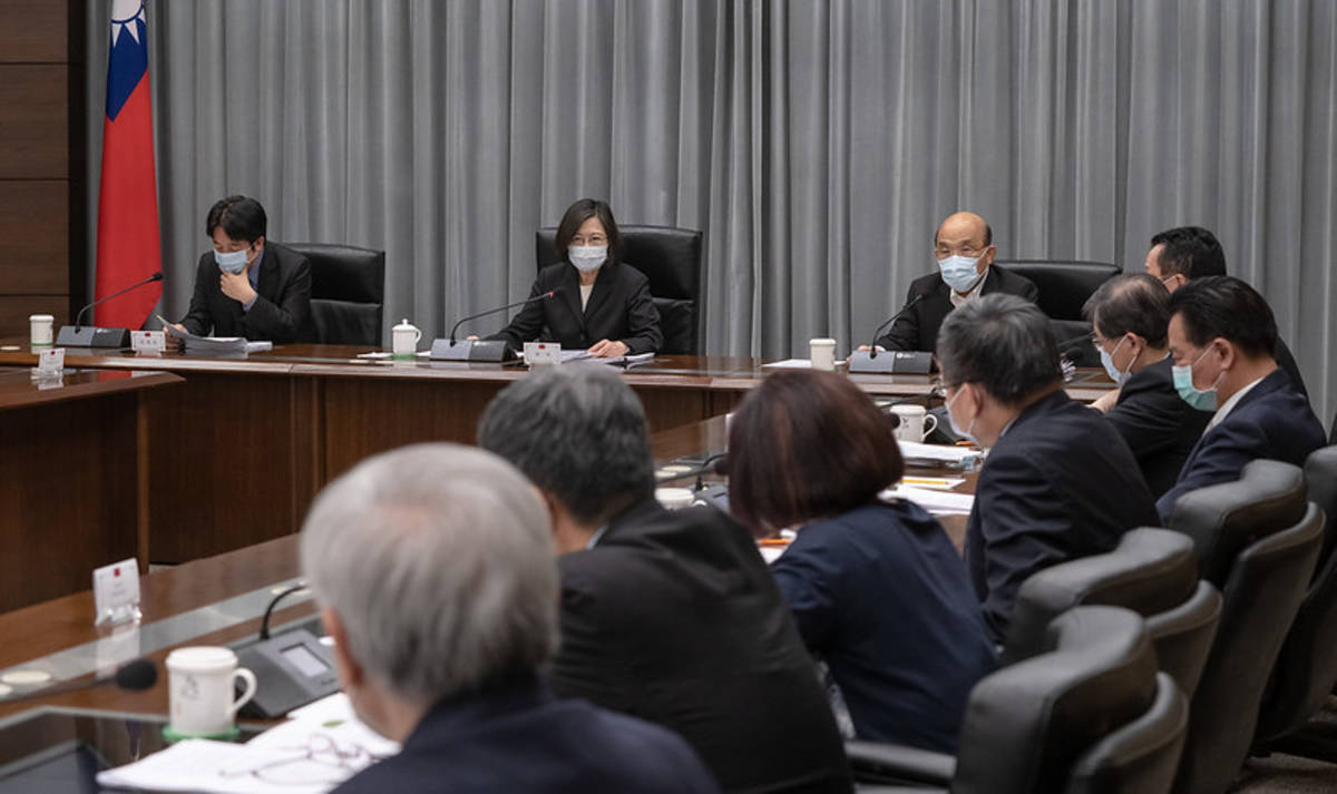 蔡英文總統召開國安會議(總統府提供)。