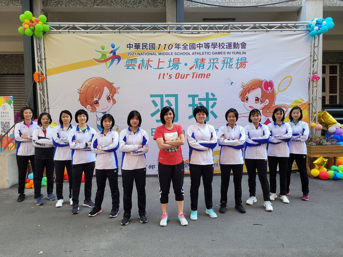 北市中山國中羽球隊拿下全中運女團和女雙金牌