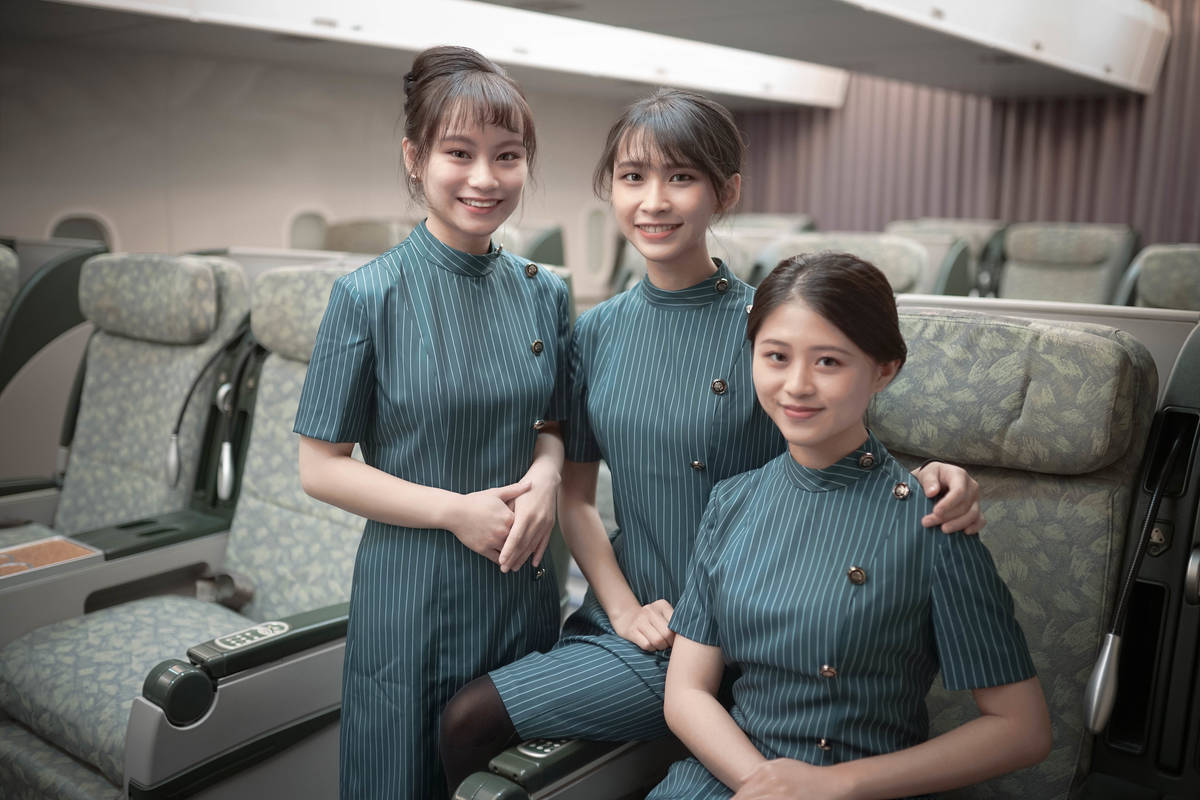 龍華科大學生參加2021天籟盃全國大專暨高中航空廣播詞競賽(龍華科大提供)