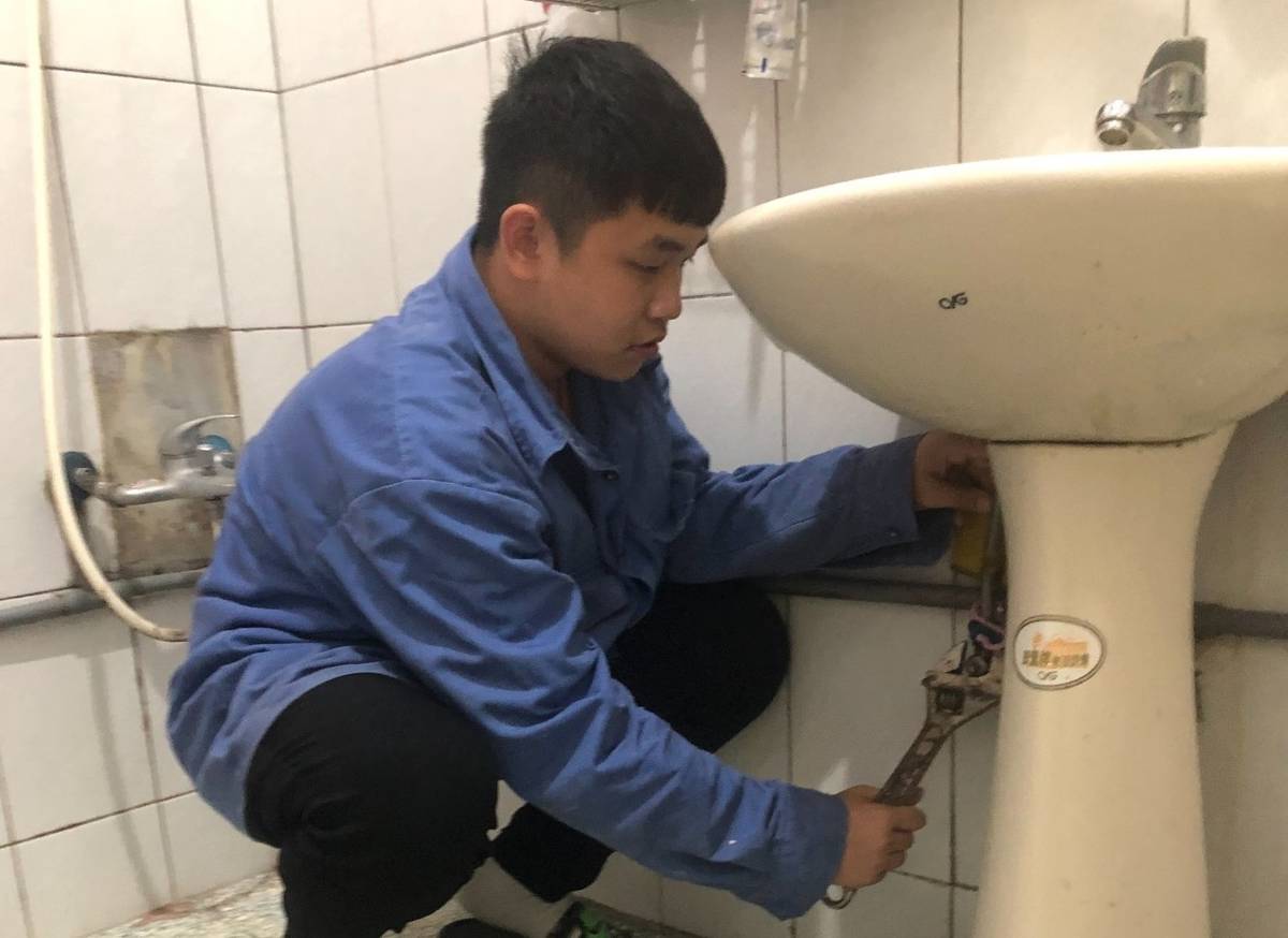 瑞芳高工機械科徐宇宏同學表示感謝有此筆獎學金得以紓困，讓家人可以暫時免煩惱經濟問題。