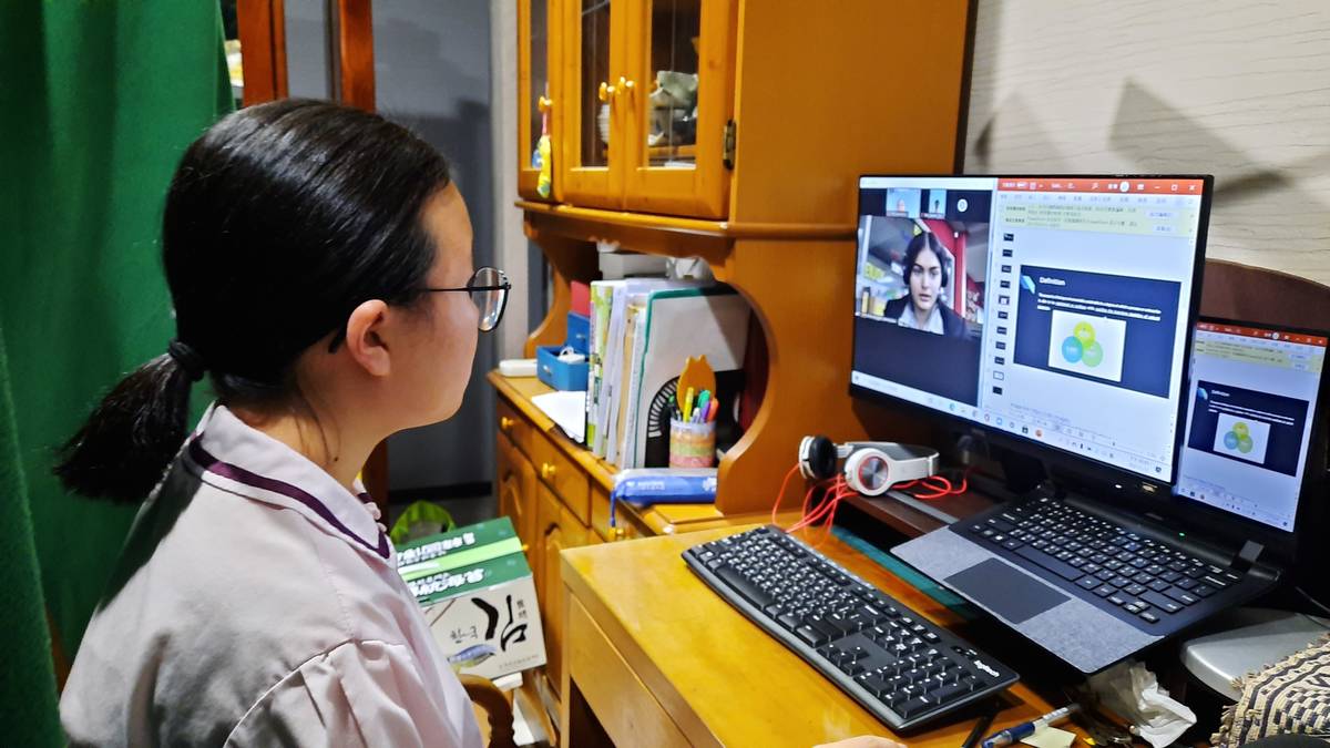 新在家自學（Homeschooling Plus+）不出門也能國際交流，南山學生跨國全英語　30校265名未來國際領袖線上會議。