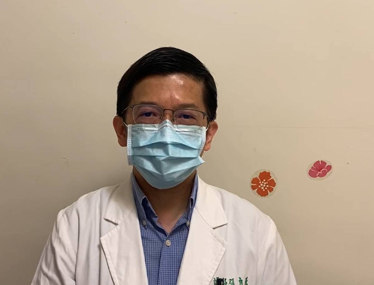 衛生福利部八里療養院職能治療科張自強主任建議，民眾在疫情期間要維持身心健康