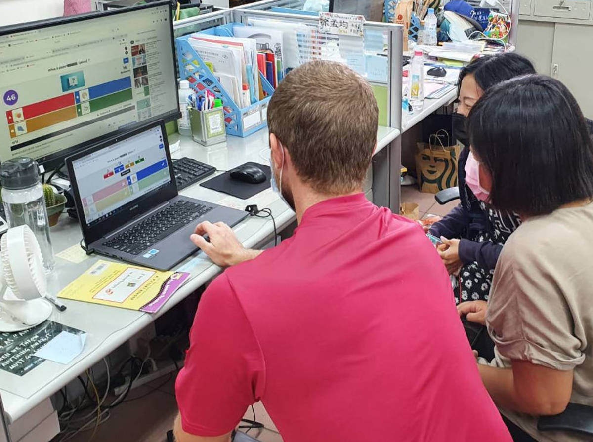 因應疫情，臺東英語行動列車Youtube頻道開張，邀請全縣的學生一起來學習。