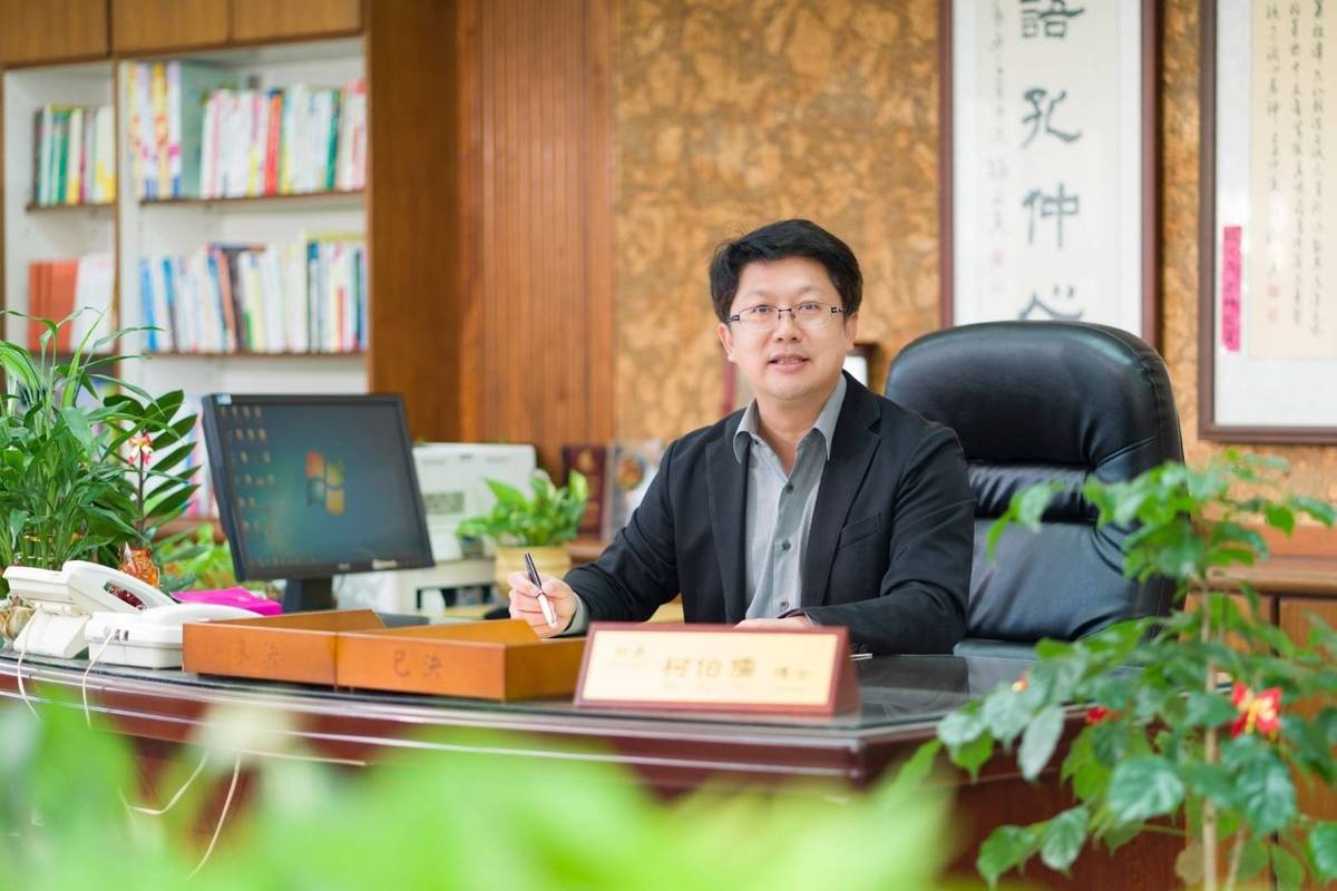 柯伯儒校長要把善的種子傳播下去，一代接一代