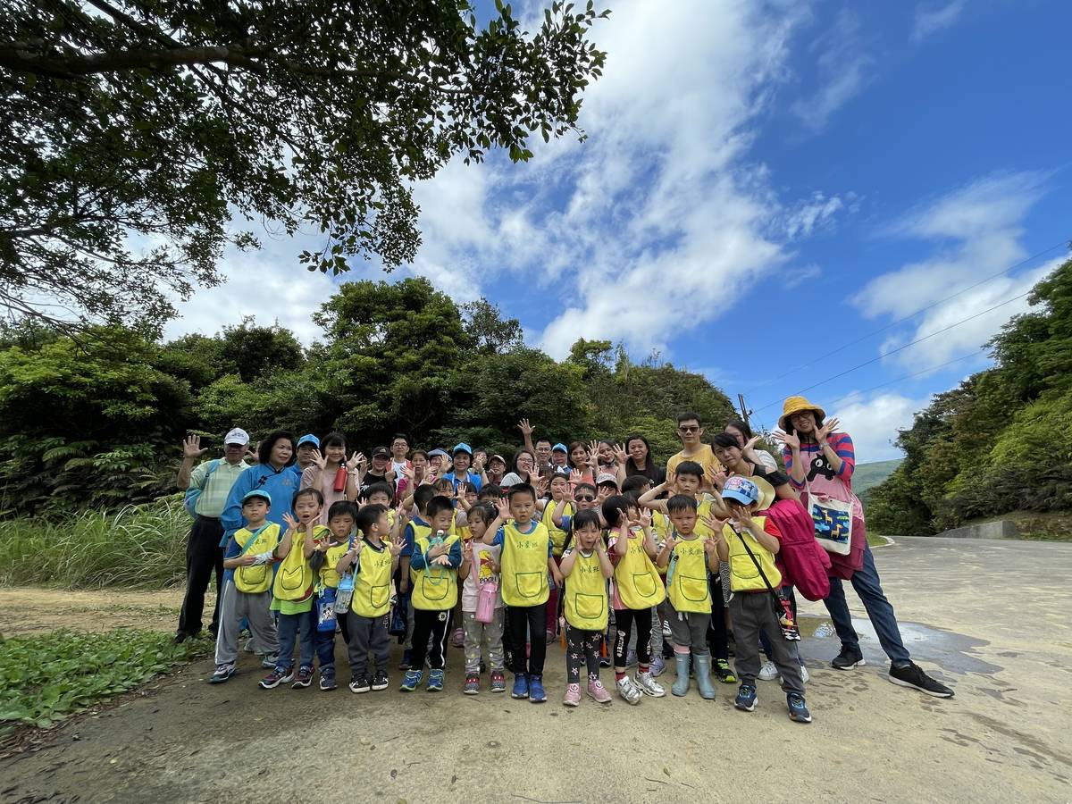 私立幼兒園7月後持續提供送托服務，而兒童課後照顧服務中心為提供家長暑假期間照顧其子女需求，主要提供服務人員接種疫苗間接保護幼兒或學生(資料照)。