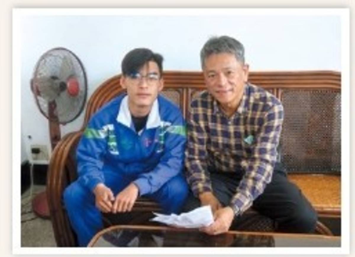 明地老師積極撫導峻億