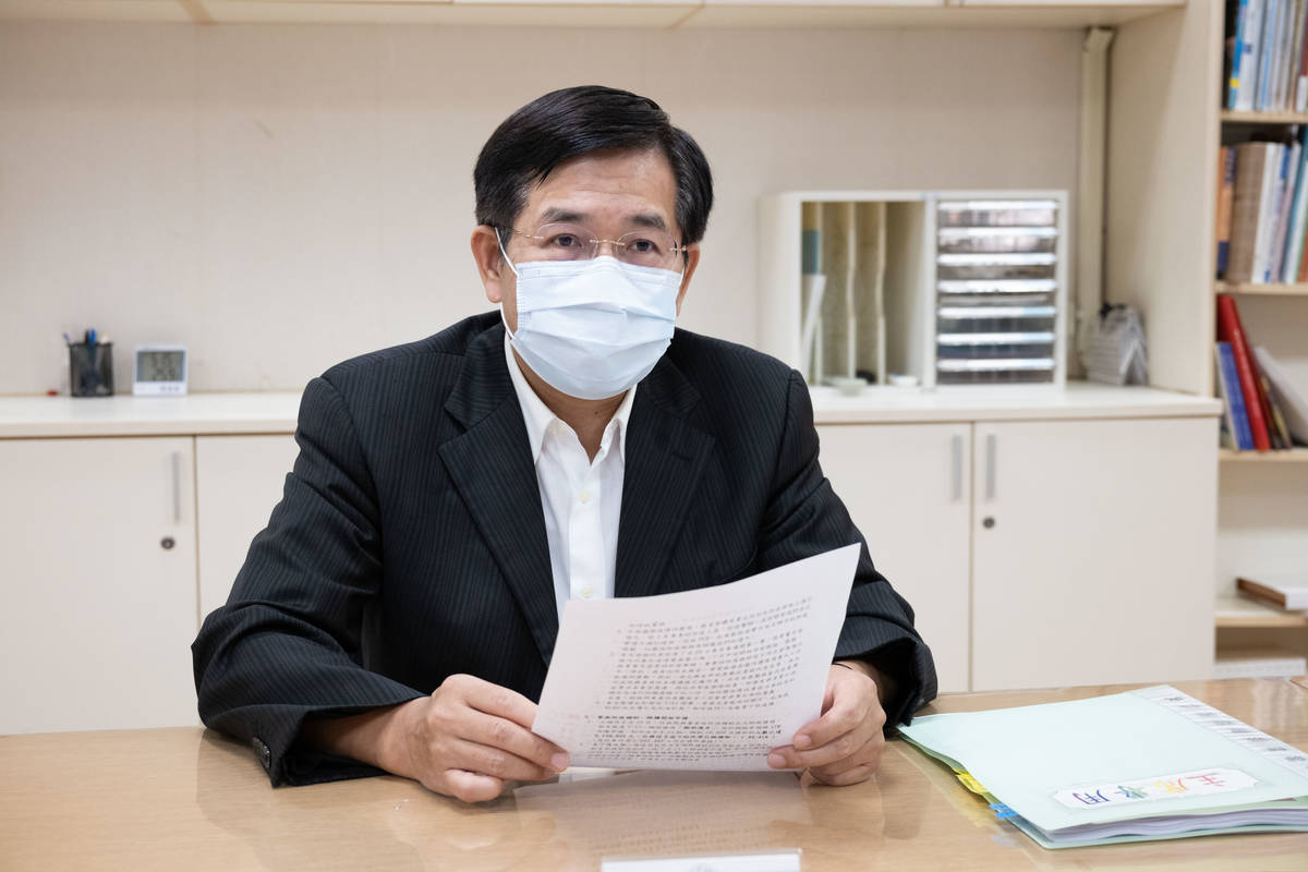 教育部部長潘文忠 以視訊方式主持部務會報