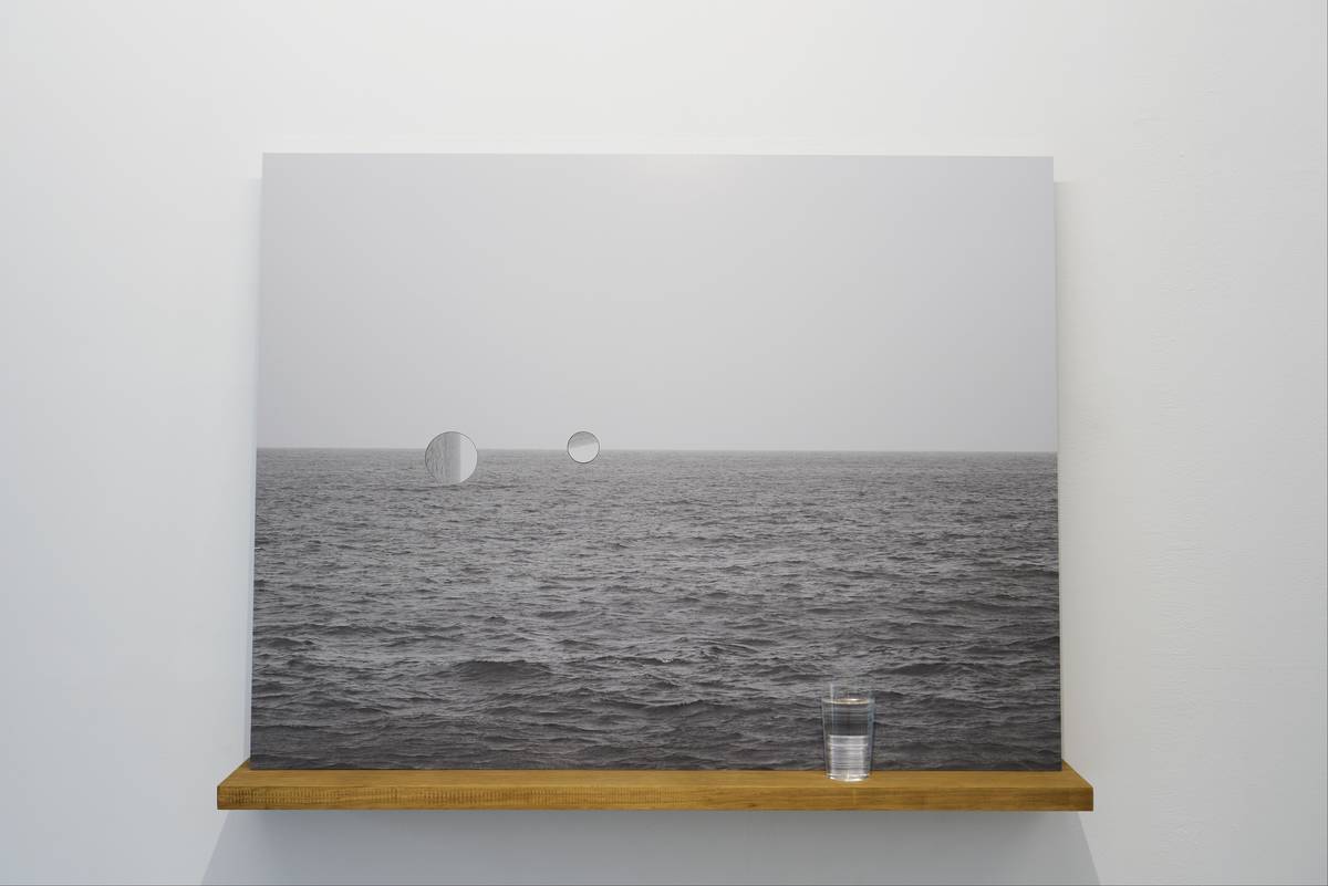 臺東美術館目前正展出王雅慧個展「大象奏鳴曲」，圖中的作品名稱為《海》。