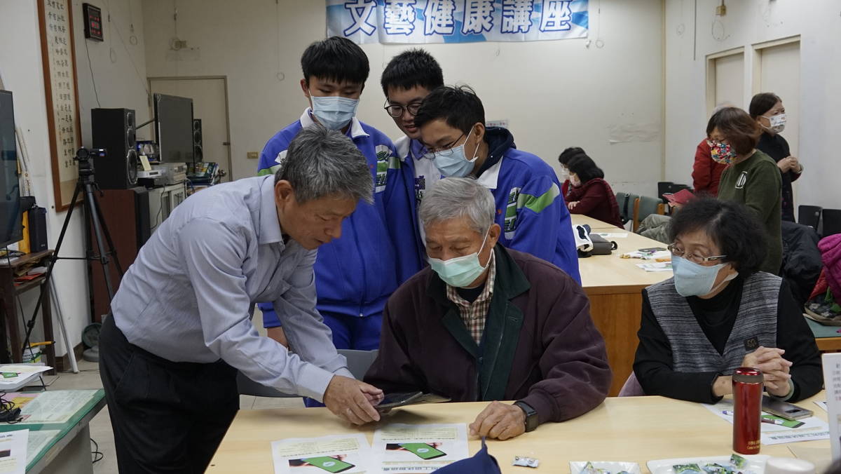 訓練班上同學當資訊小尖兵