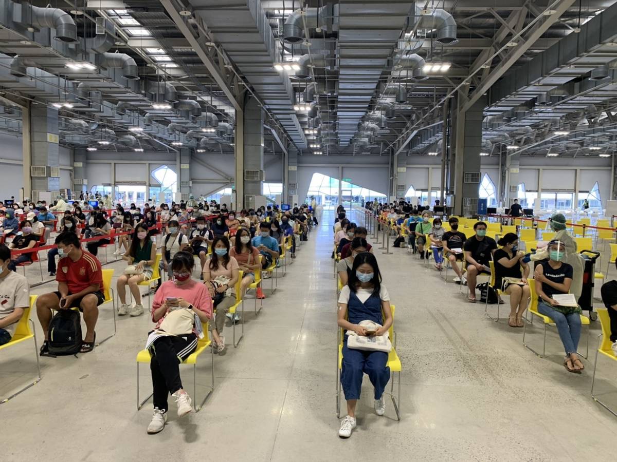 北市預計本階段有1.5萬名國高中教職員完成疫苗接種