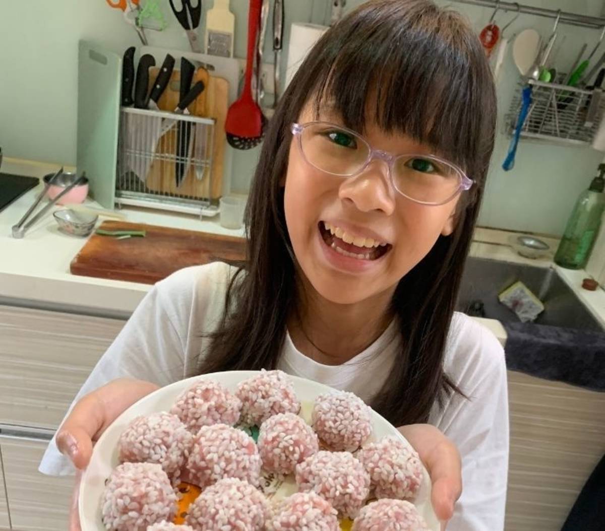 九德國小學生製作珍珠丸子