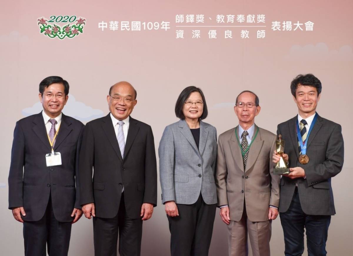 李俊耀獲得109學年度教育部師鐸獎。(拍攝日期2020年)