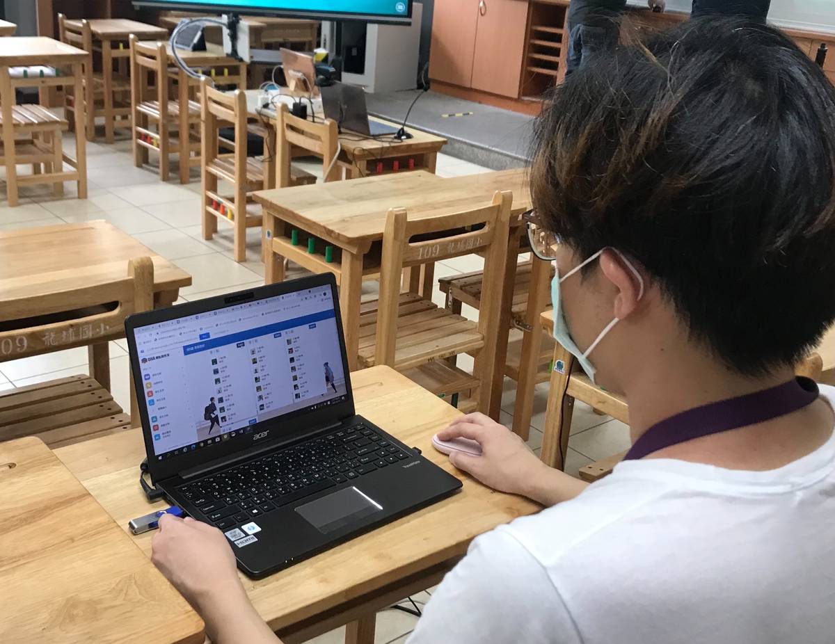 老師能運用積點趣教室設計教學活動，瞭解學生學習狀況來引導學生。