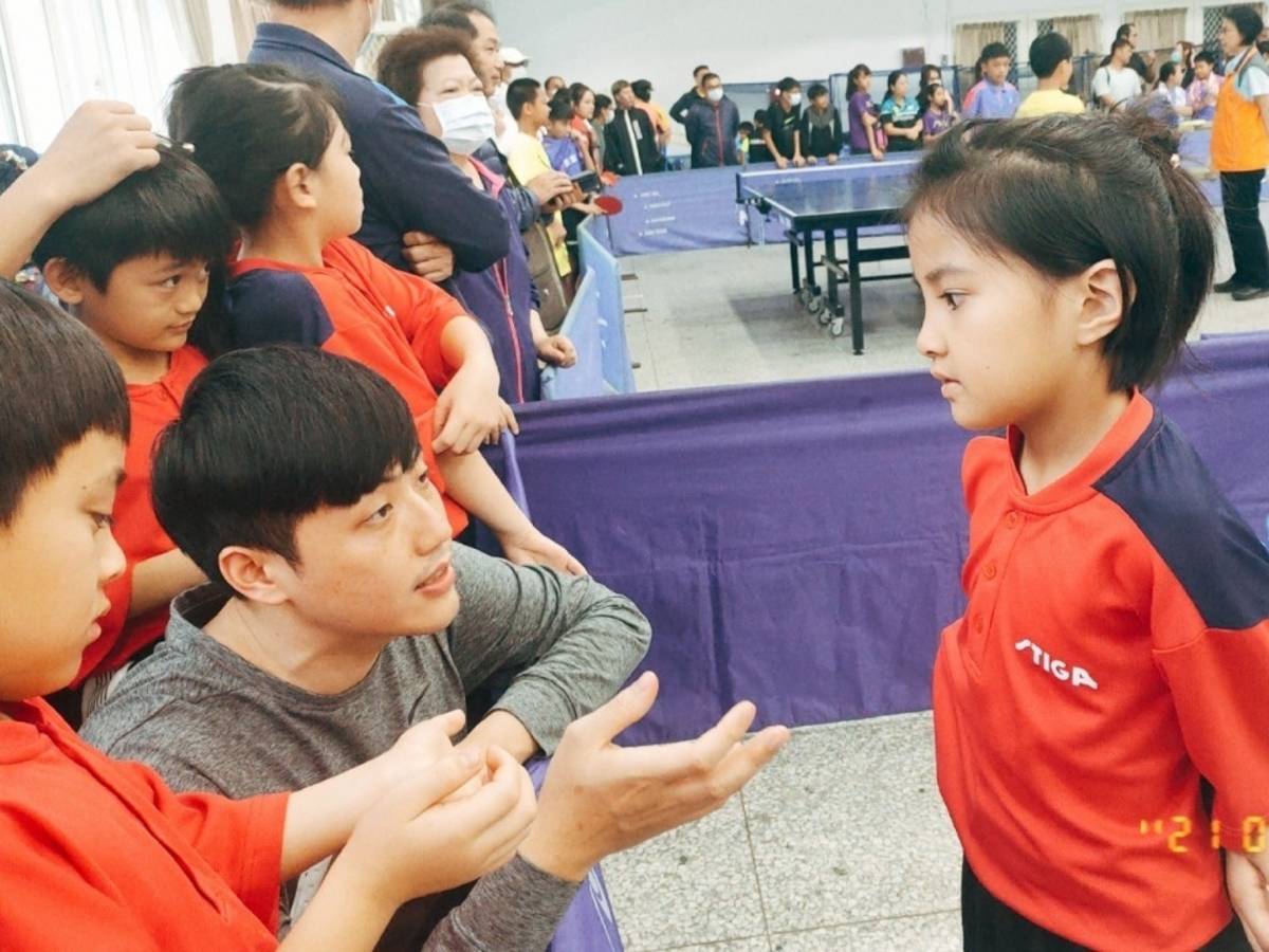 春明汗球賽指導(慈大提供)