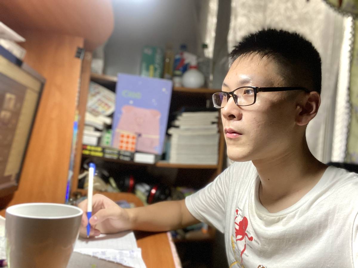 重量級企業家為新北高中職新二代加持國際競爭力，圖為三重高中楊成勤同學上課情形