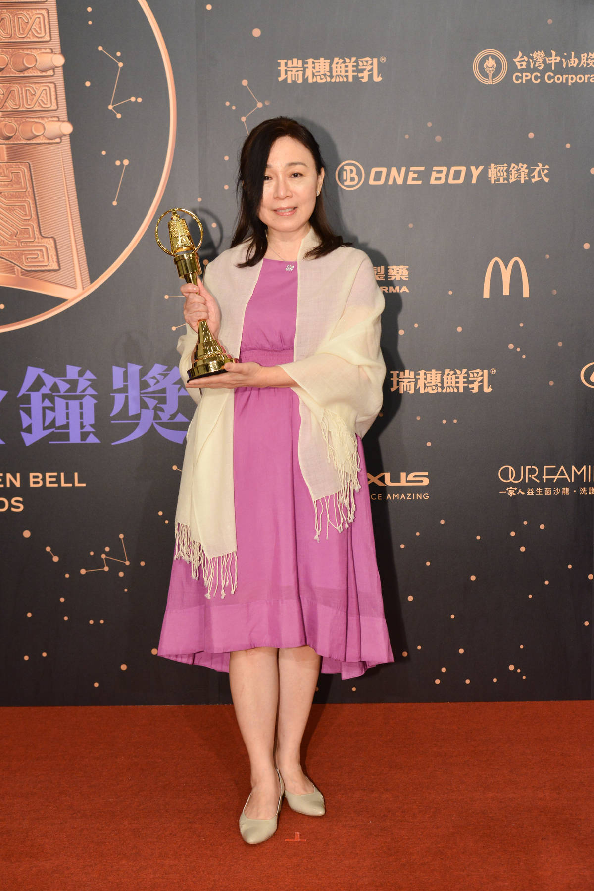 寶島記事簿獲藝術文化節目獎，圖為主持人之一徐凡。