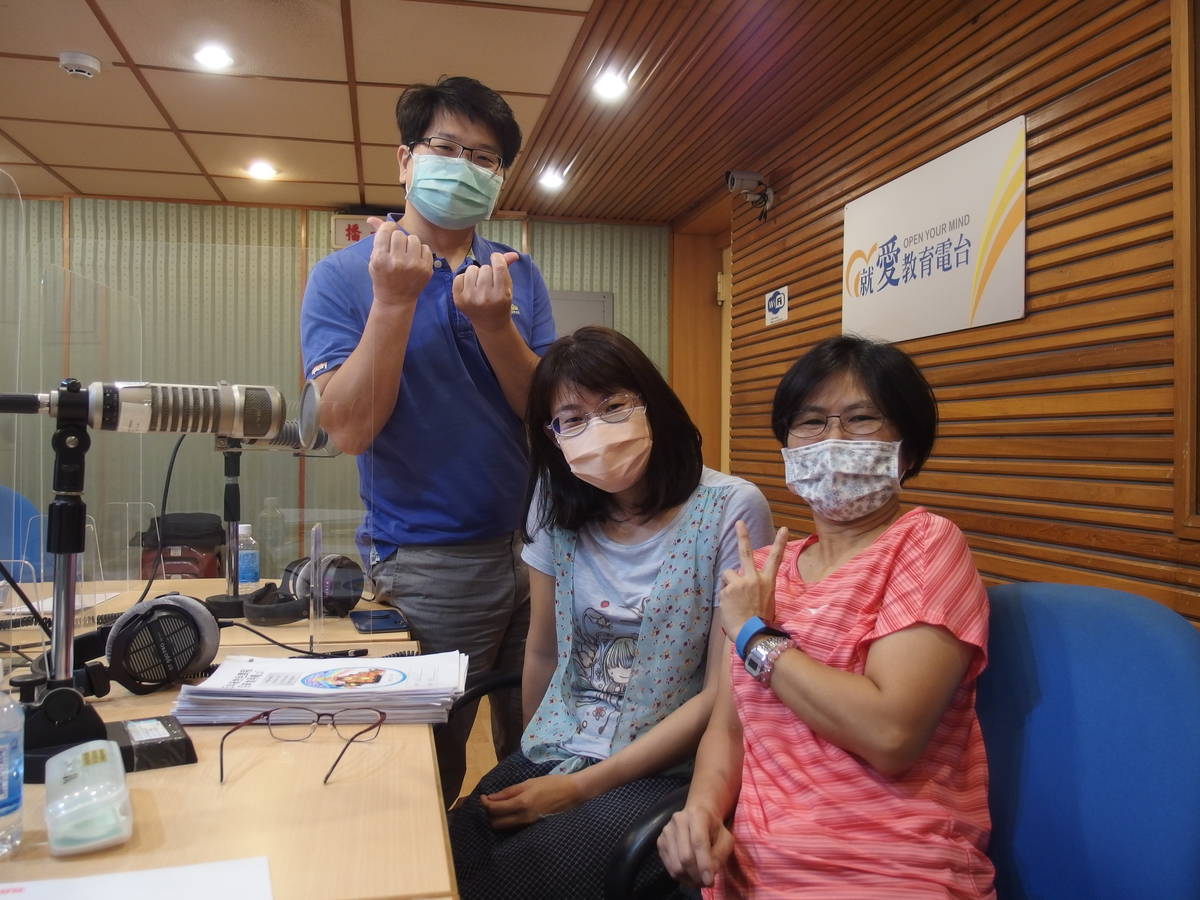 1100929高雄市仕隆國小教學組長 黃安佳 老師、高雄市仕隆國小 蘇珮君 老師-1.JPG