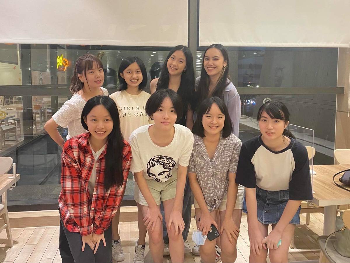 學姊交接學妹傳承菸沒綠洲精神與使命