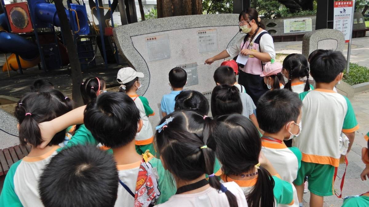 三光非營利幼兒園到社區參觀.jpg