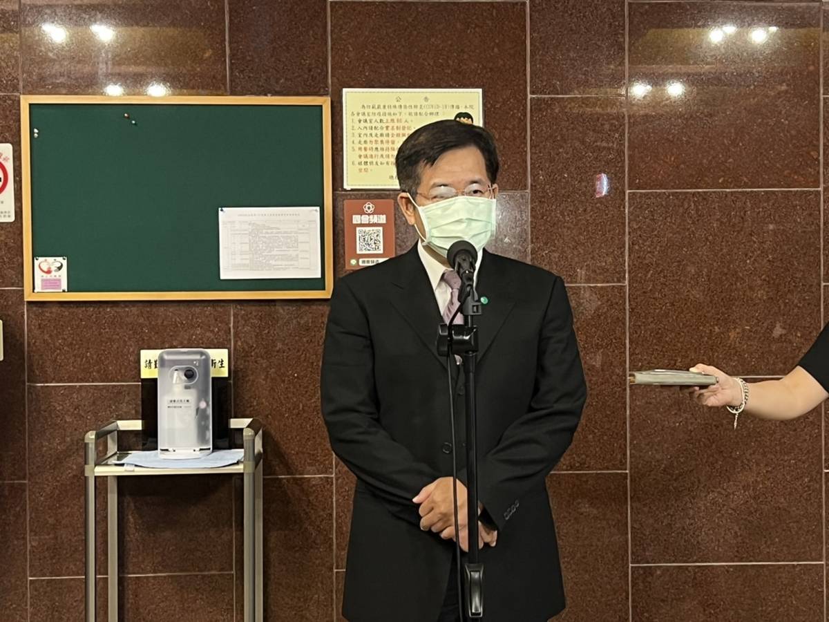 教育部部長潘文忠  接受媒體聯訪