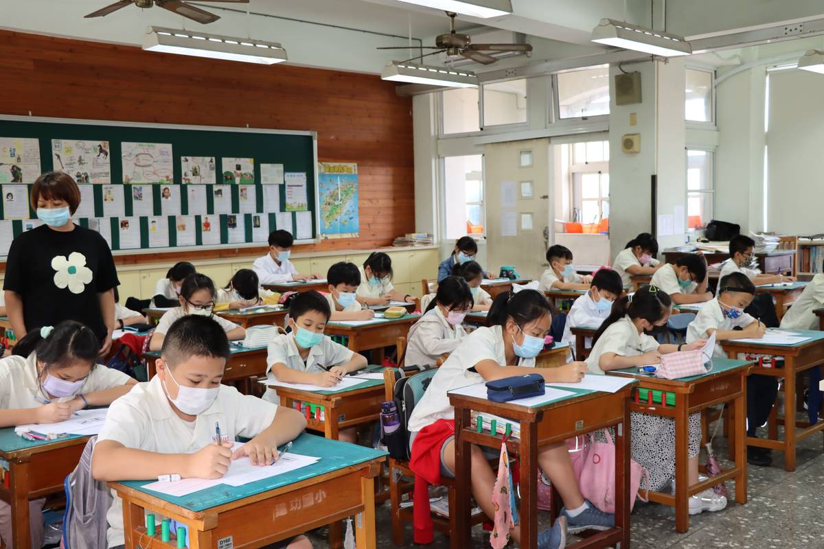 建功國小學生受測（圖片來源：苗栗縣教育處）